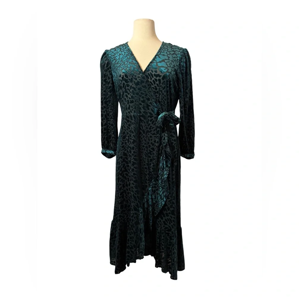 Calvin Klein Burnout Velvet Animal-Print Wrap‎ Dress size 12